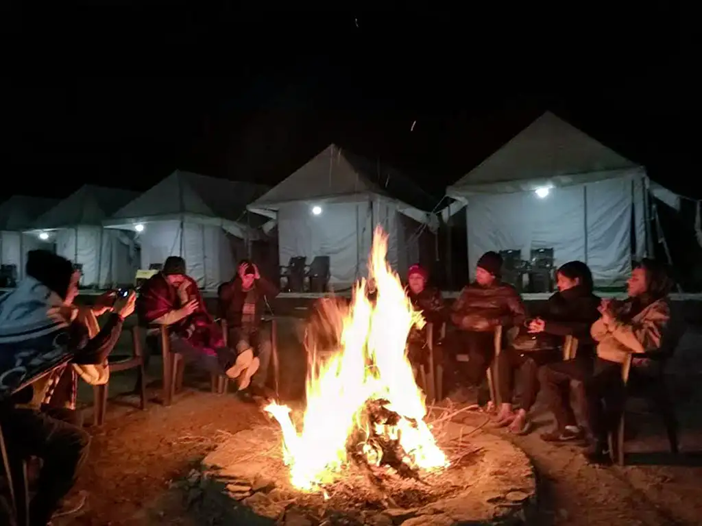 Mountain camping near Jispa